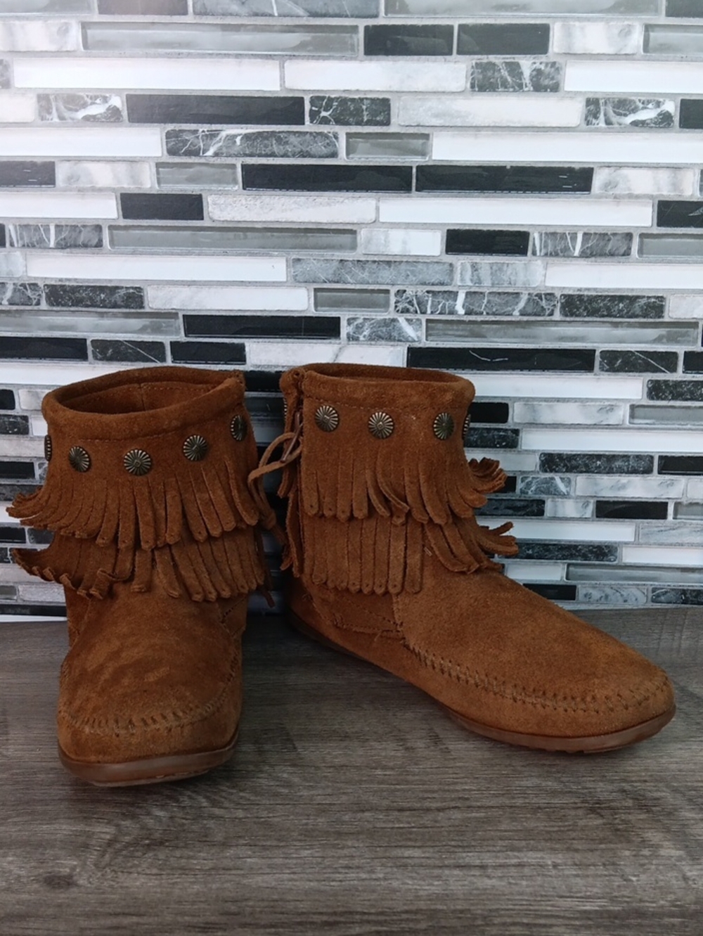 Minnetonka Brown Suede Fringe Moccasin Boots 7M Pow Wow Festival